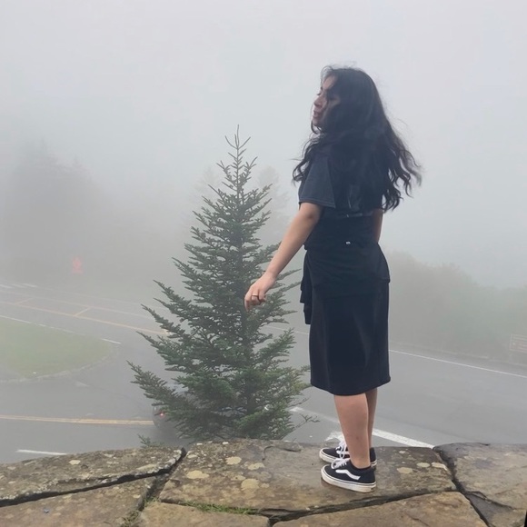 Meet your Posher, Amoret - Picture 4 of 4